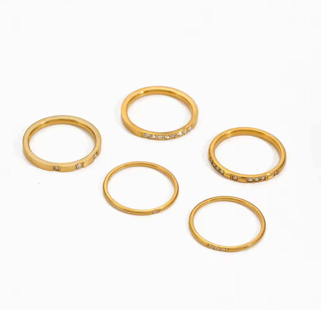 Golden Gleam Zircon Cocktail Ring