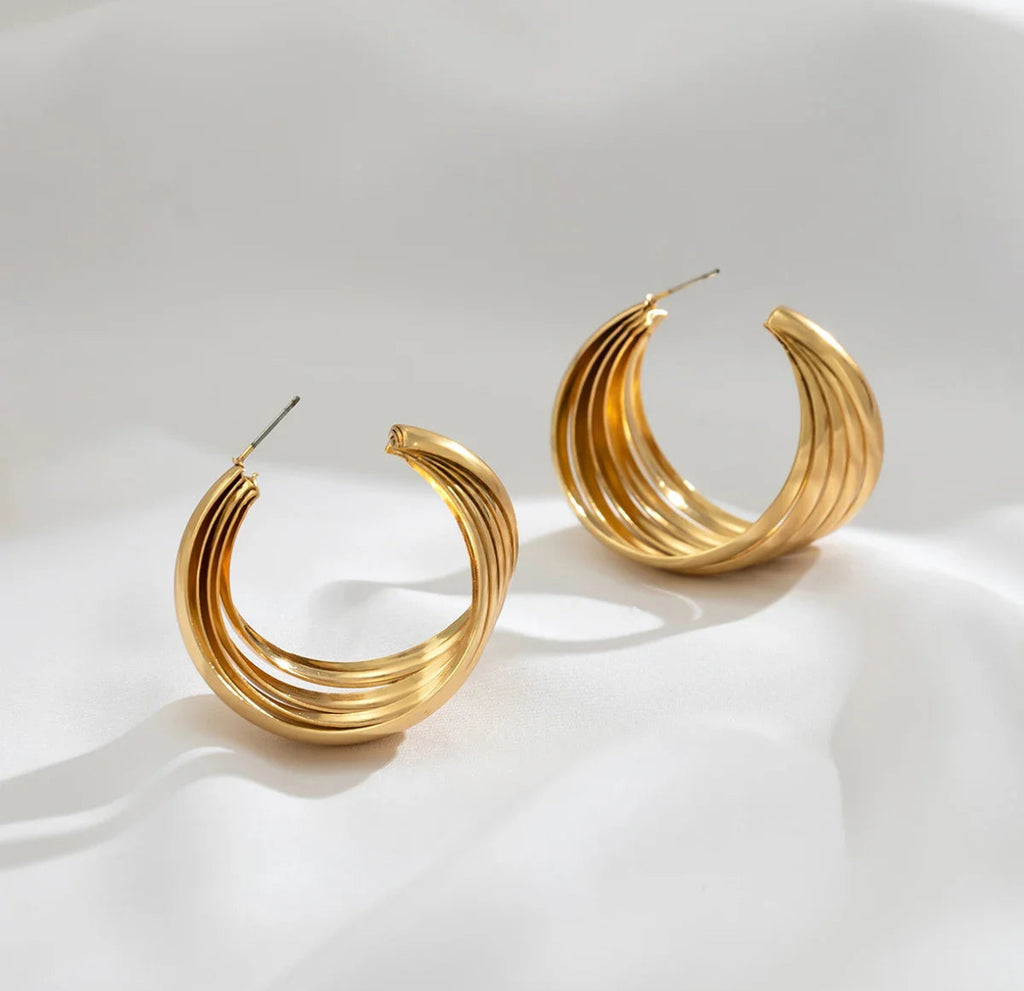 Trendy Chic Metal Hoop Earrings