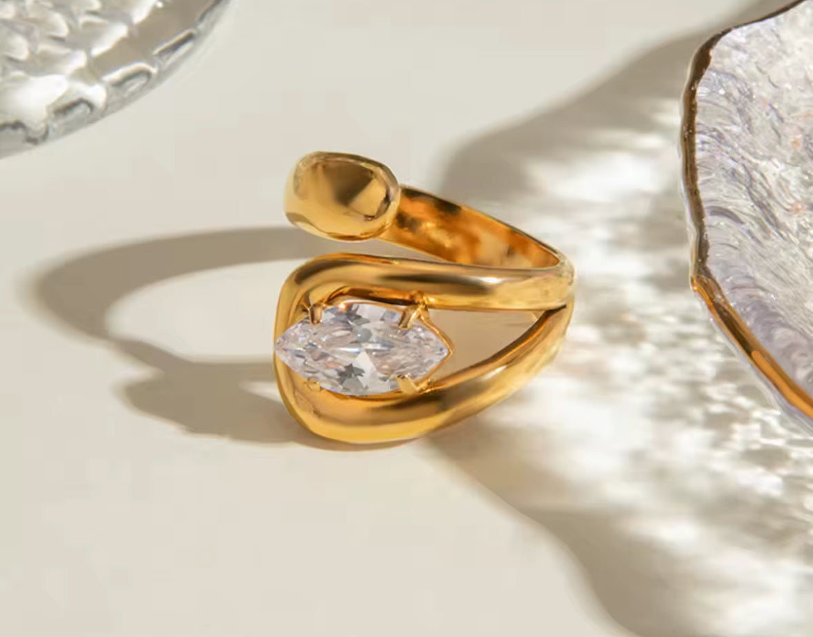 Erpels Vintage Gold Zircon Wedding Band