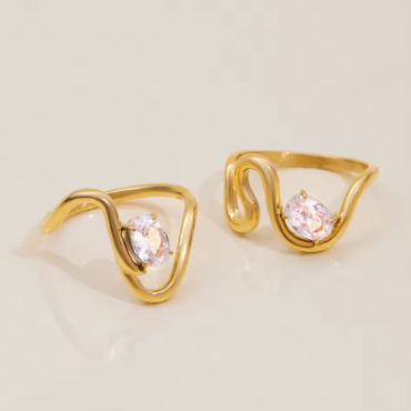 Uworld Classic Gold Zircon Bridal Ring Set