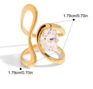 Golden Essence Geometric Wedding Band